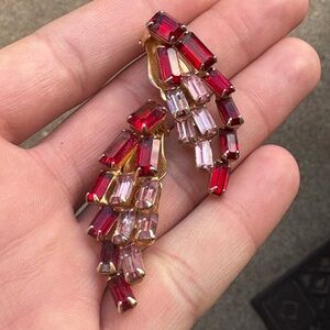 Beautiful gold tone clip on rhinestone earrings